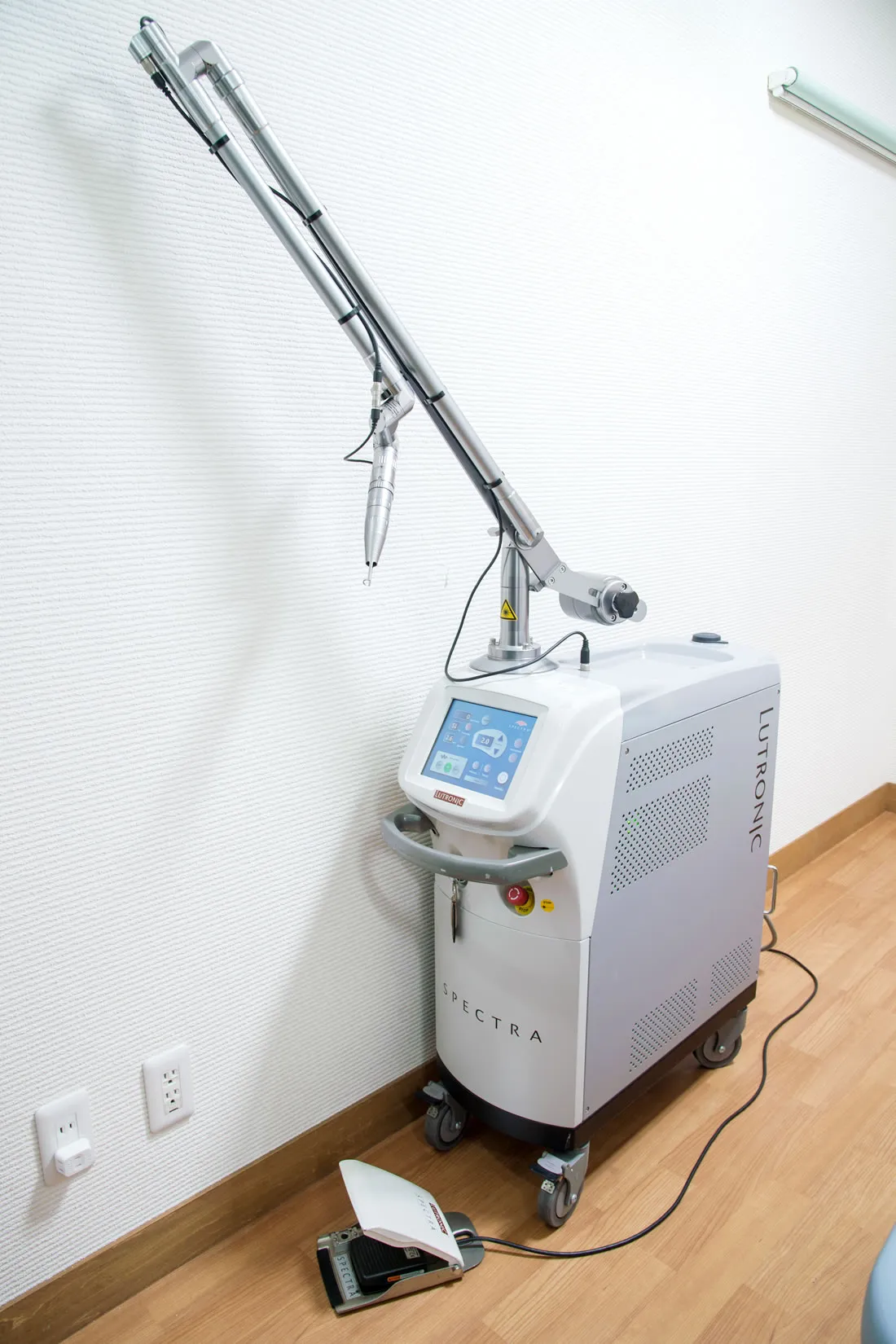 レーザートーニング