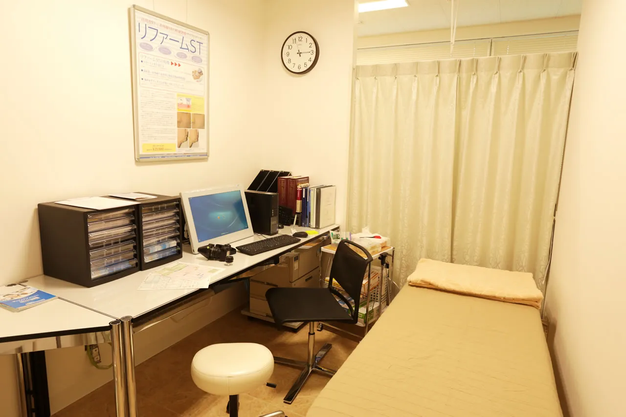 ミルディス皮フ科横浜西口の内観・外観・診療風景